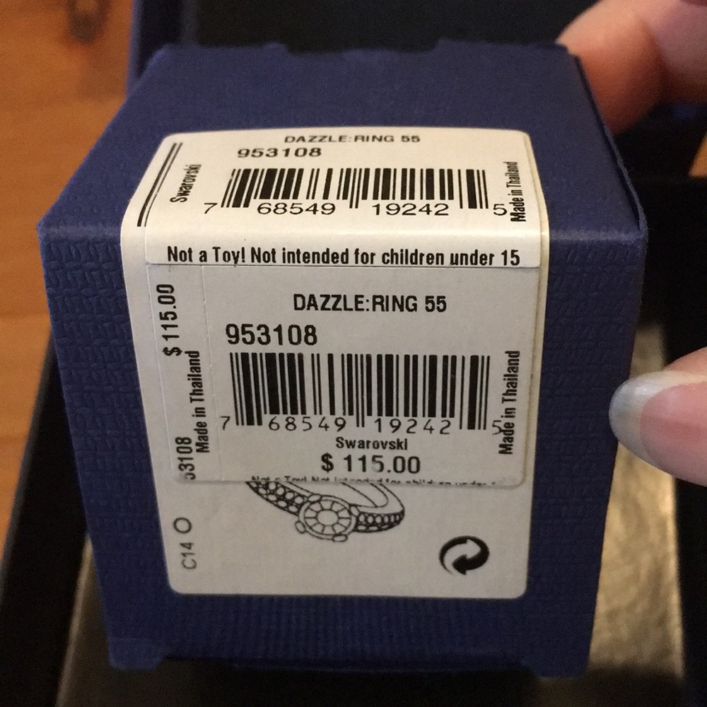 Swarovski Crystal Statement Ring Size 7 - image 7